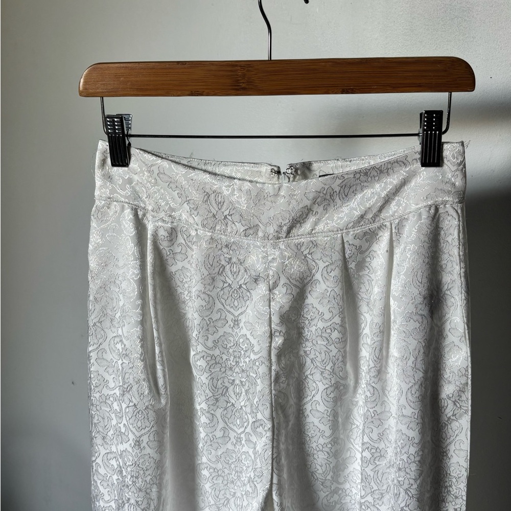 Forever 21 White Patterned Trousers - Picture 3 of 10